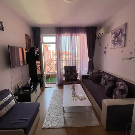 Sunny Day 6 Apartment *